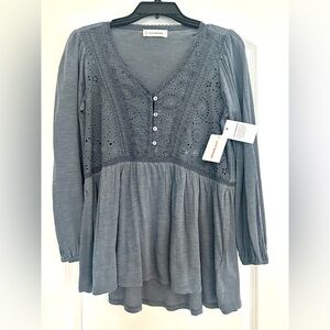 Lucky Brand Gray Button V-Neck Baby Doll shirt size small NWT Retails 89.50